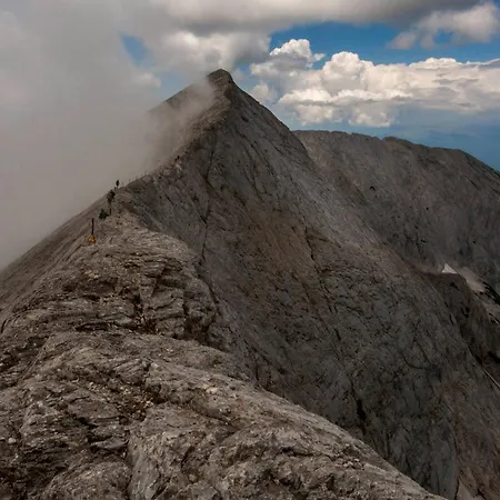 Getaway- & Summer Activities , Sleep 6 * Bansko