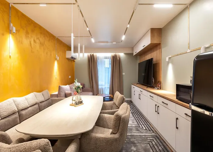 Getaway- & Summer Activities , Sleep 6 Banszko