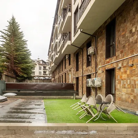 Cozy 2Bd Apt With 100Sqm Patio For 6 شقة