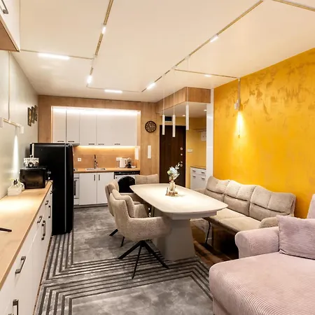 Apartament Getaway- & Summer Activities , Sleep 6 Bansko