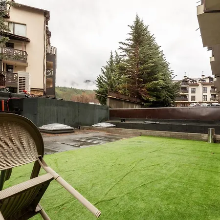 Cozy 2Bd Apt With 100Sqm Patio For 6 شقة *