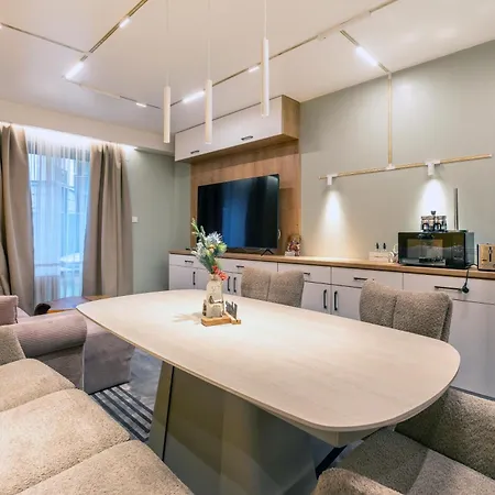 Cozy 2Bd Apt With 100Sqm Patio For 6 بانسكو