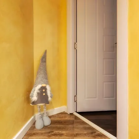 شقة Cozy 2Bd Apt With 100Sqm Patio For 6 *