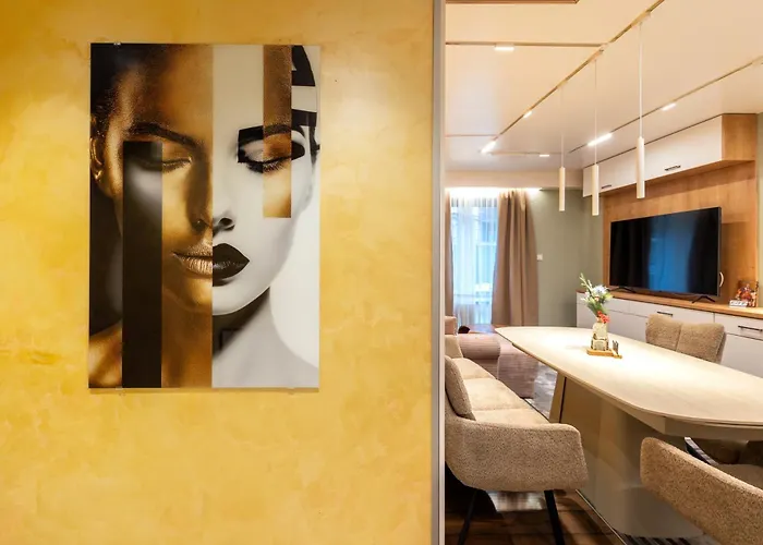 Apartment Getaway- & Summer Activities , Sleep 6