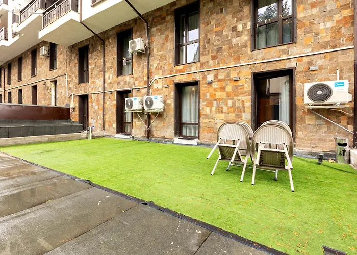 Apartment Getaway- & Summer Activities , Sleep 6 Bansko